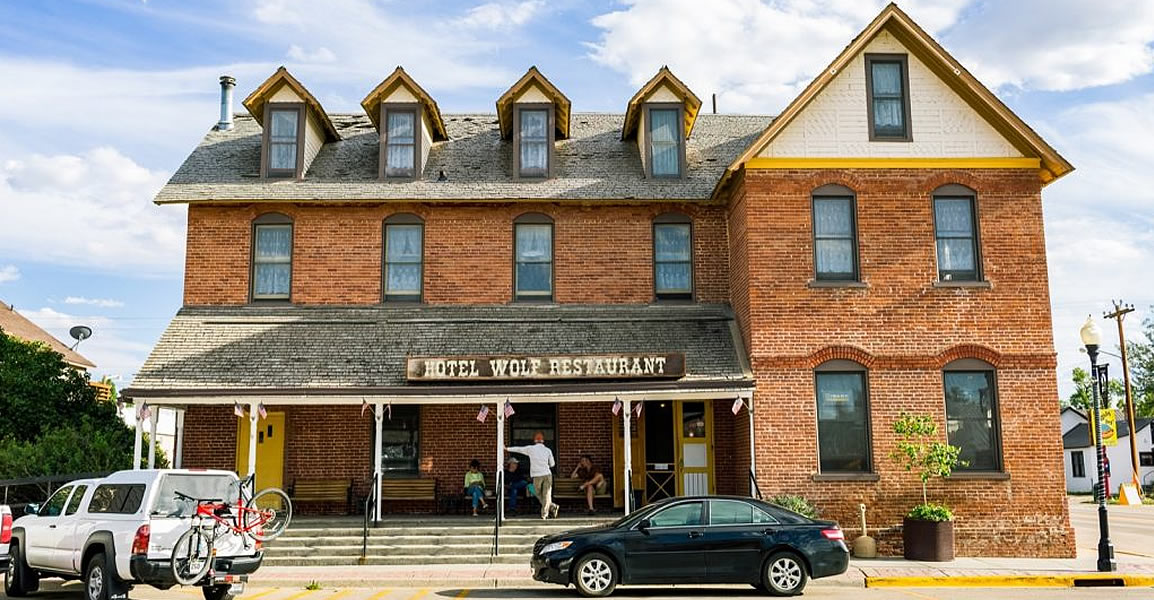 hotel wolf restaurant